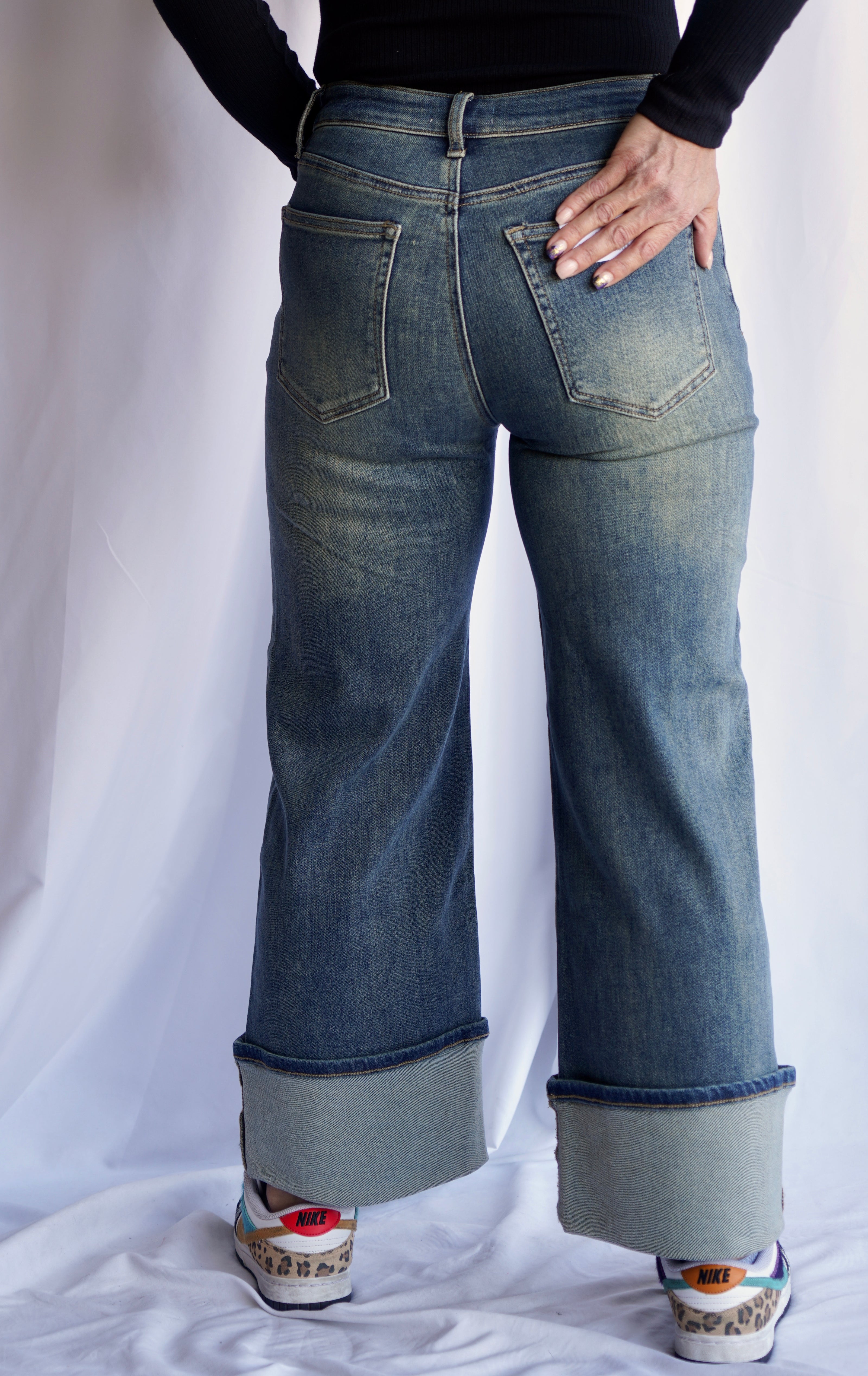 The Livvy Wide Legs
