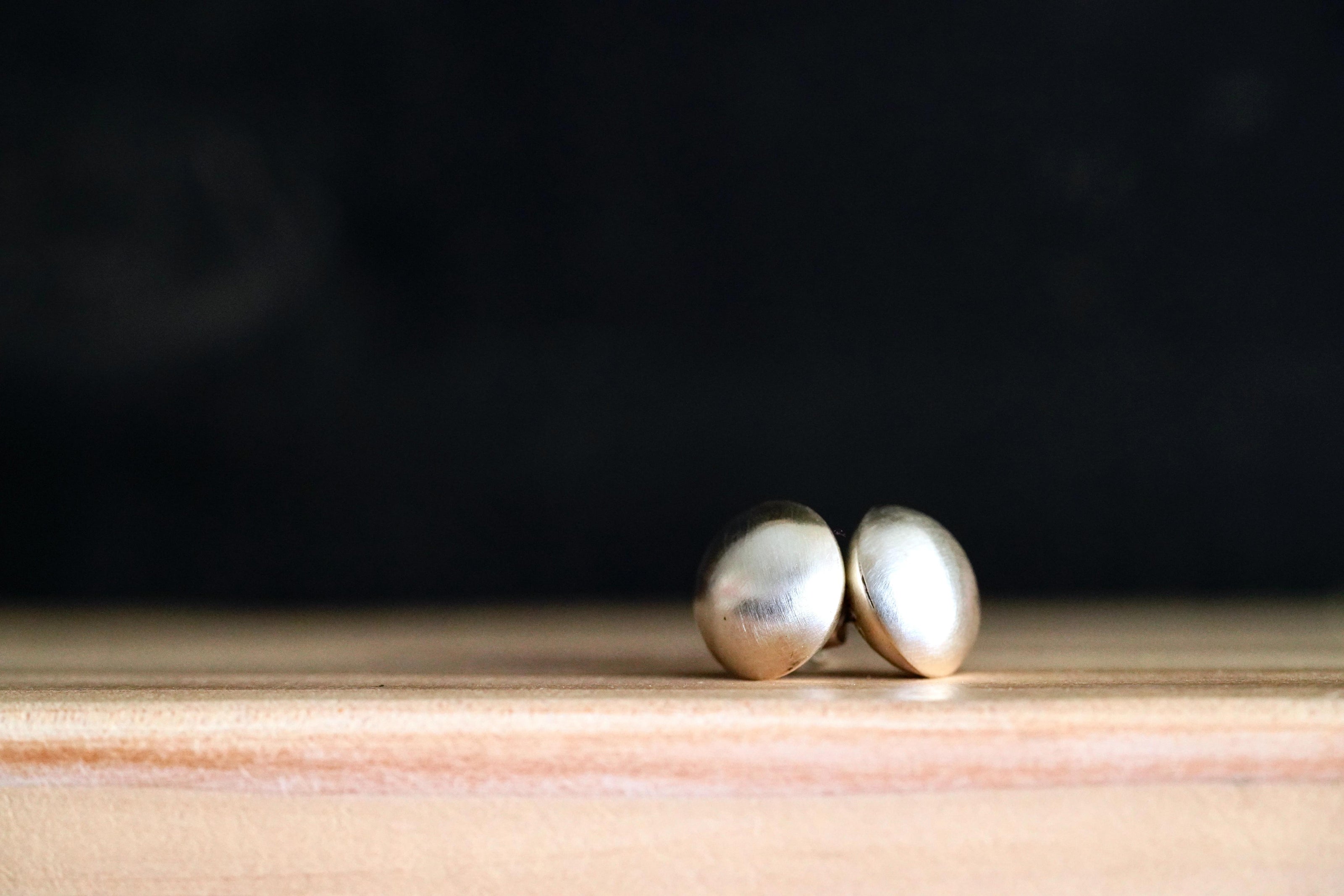 The Hudson Cushion Pearl Studs | Navajo Artist Selina Warner | 14 mm |