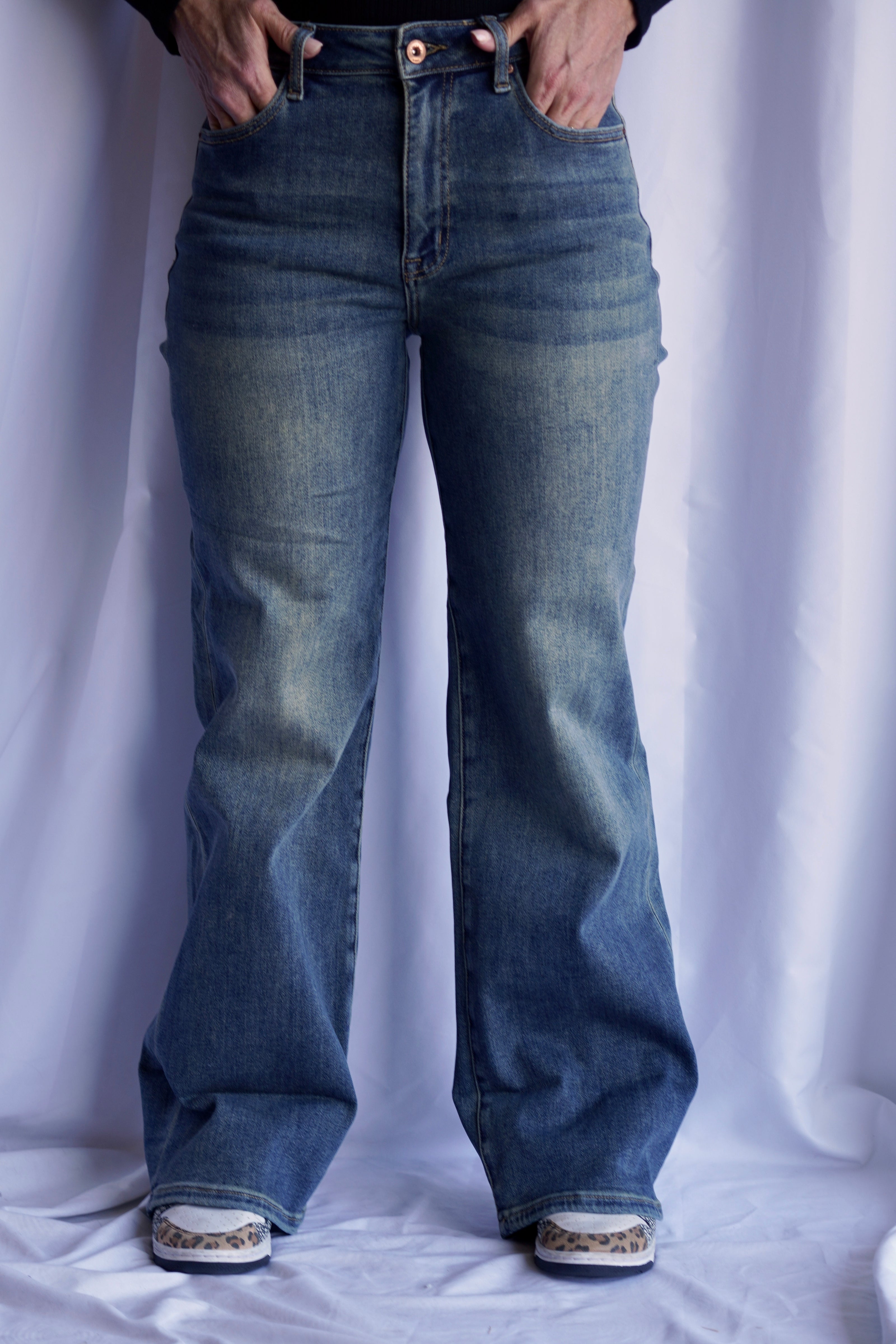 The Livvy Wide Legs