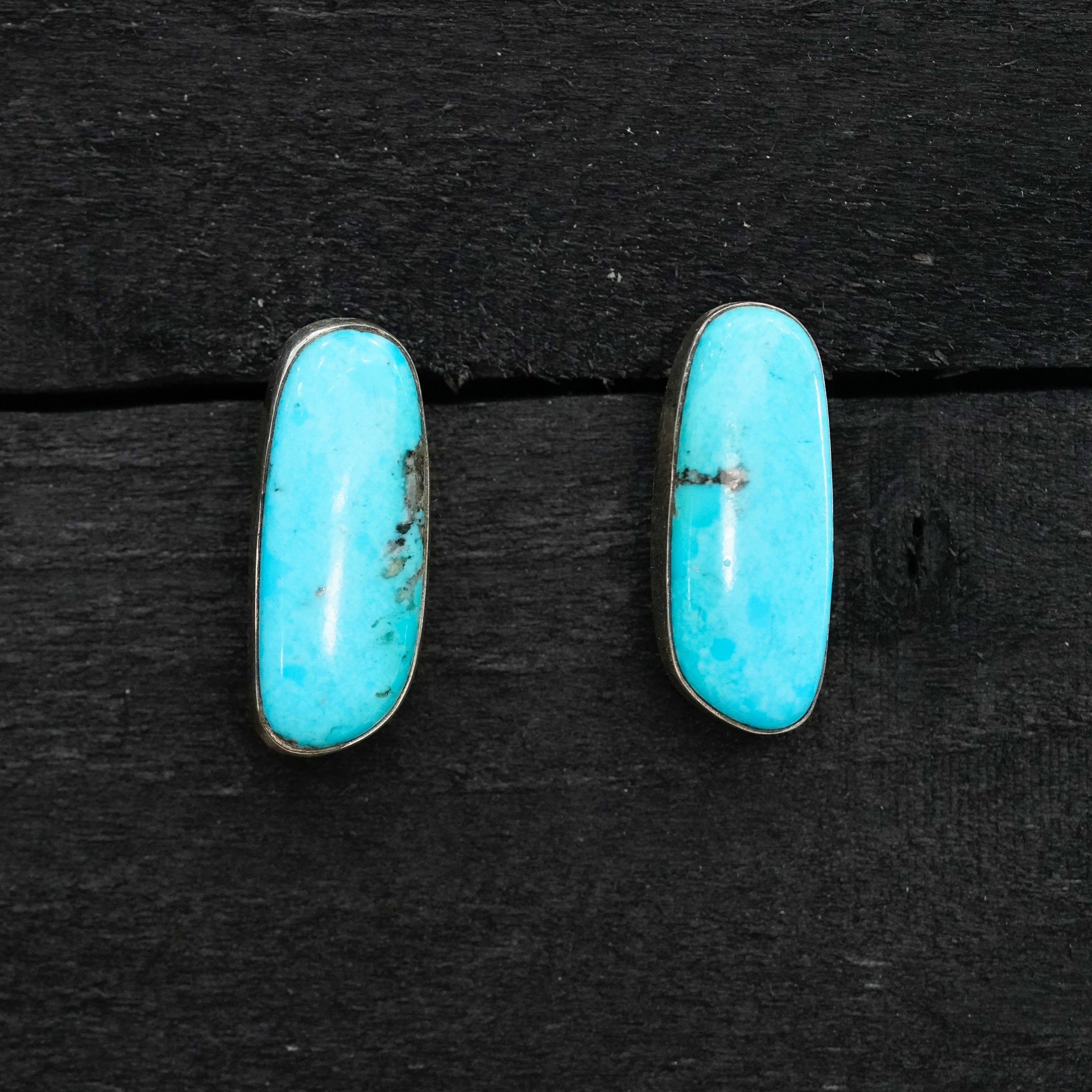 The Pranka Abstract Studs | Hi-Blue Kingman |