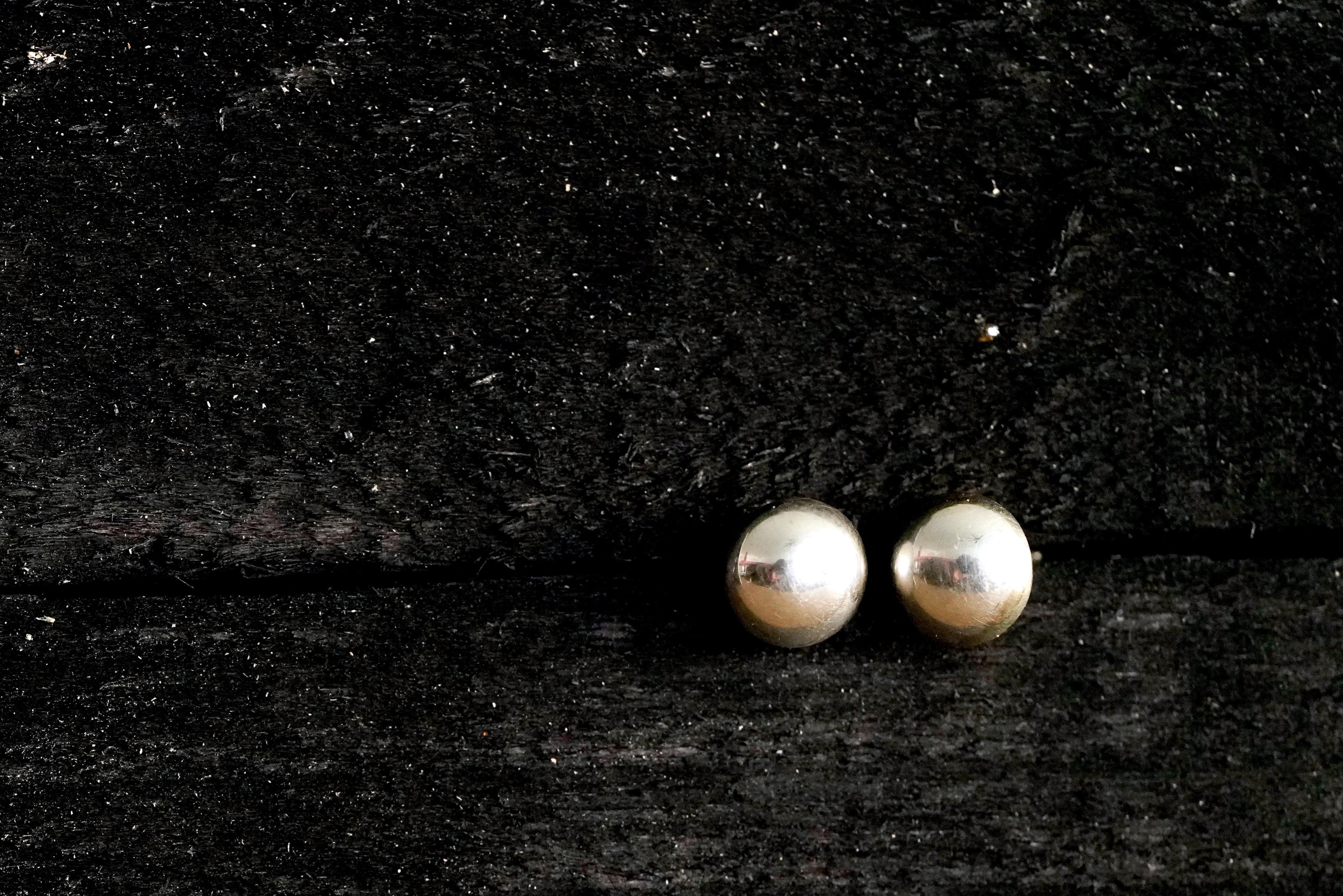The Hudson Cushion Pearl Studs | Navajo Artist Selina Warner | 8 mm |