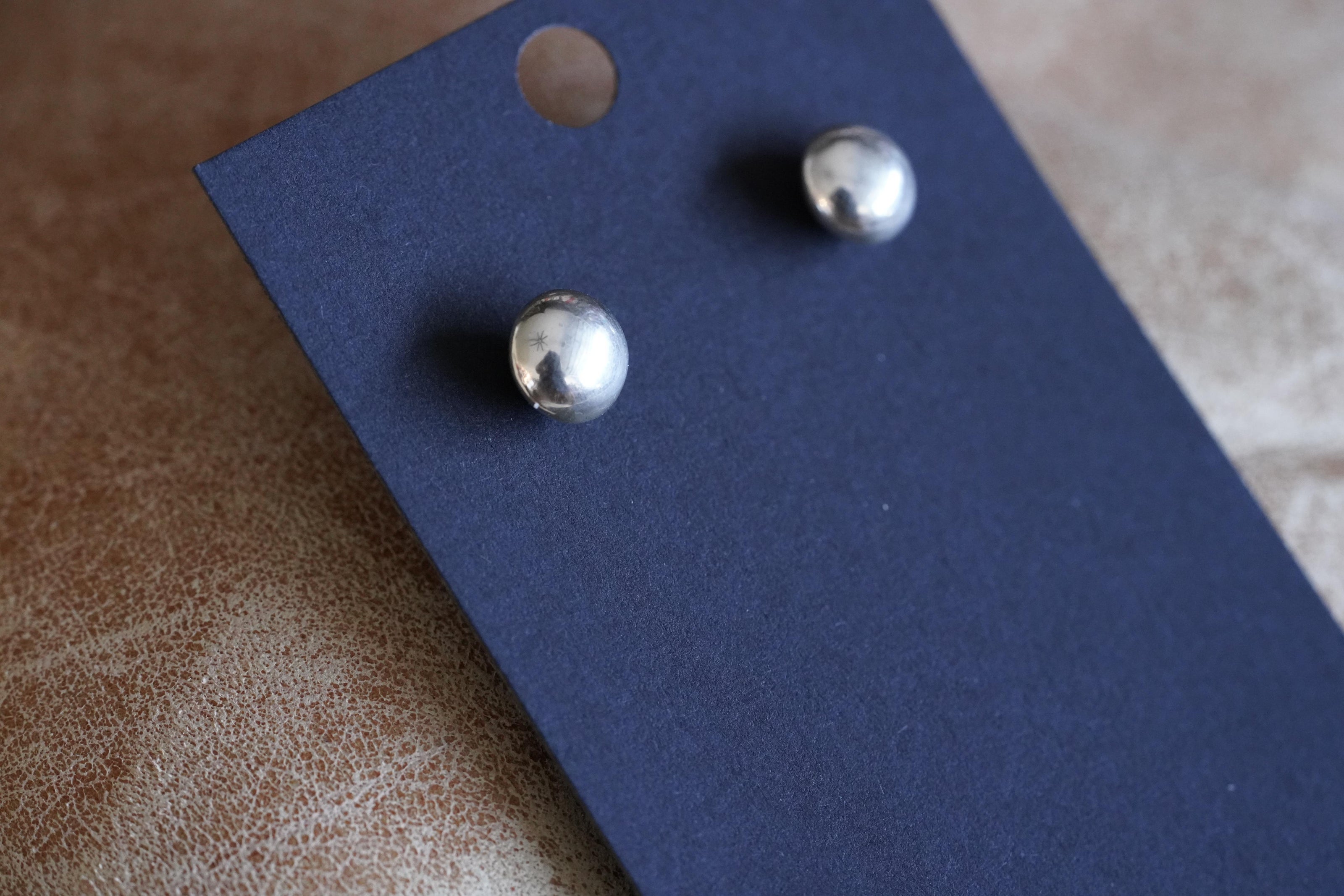 The Hudson Cushion Pearl Studs | Navajo Artist Selina Warner | 8 mm |