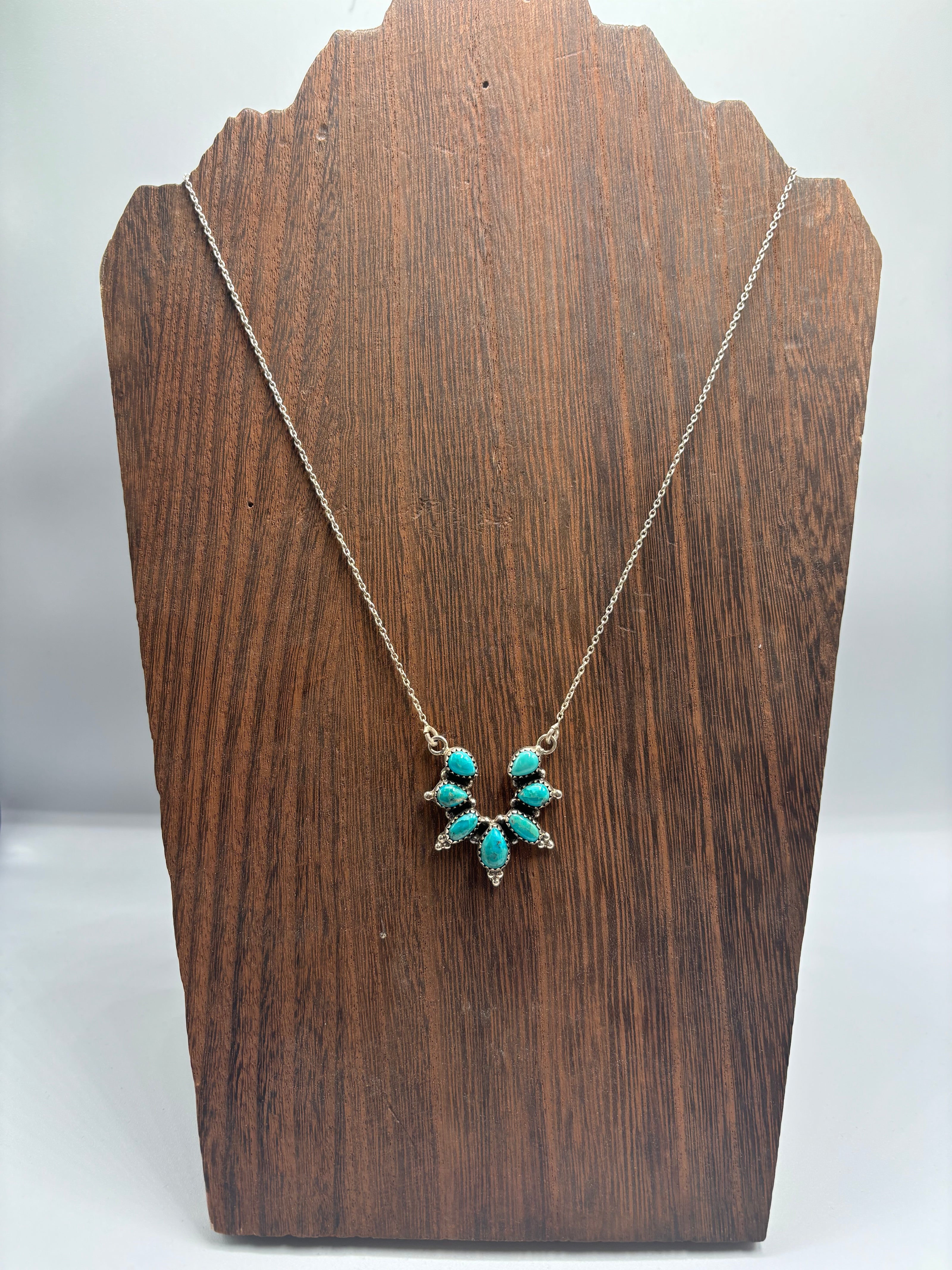 The Horseshoe Hada Kingman Turquoise Necklace