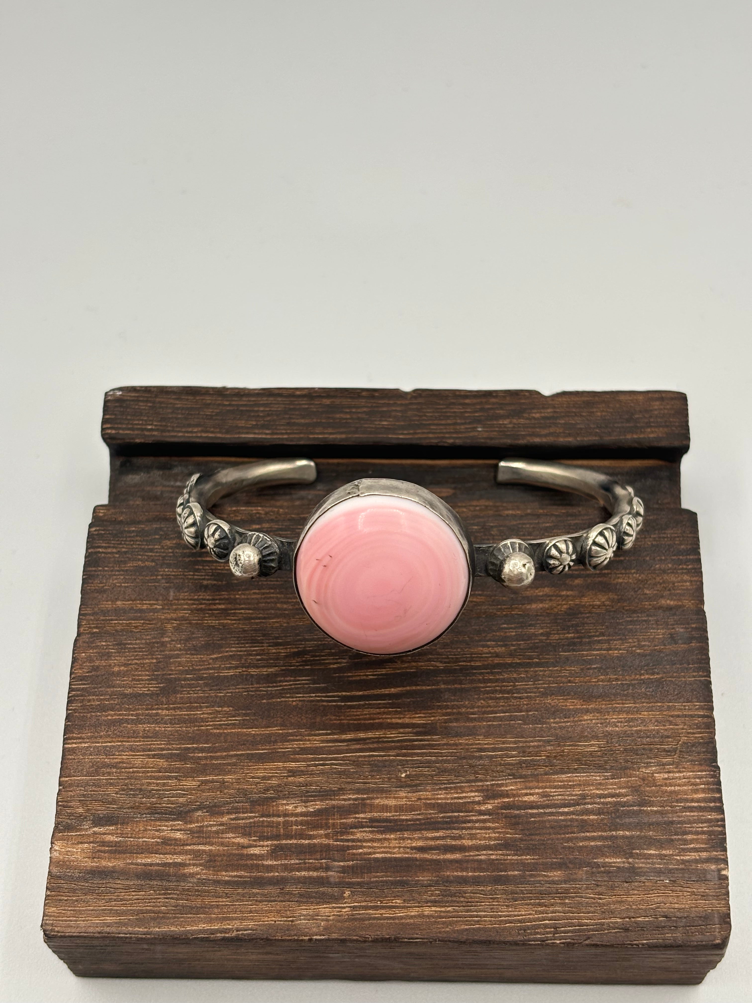 The Hazelwood Pink Conch Cuff